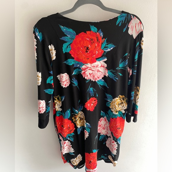 Ellen Tracy floral dress, size small, polyester/spandex blend. Great condition. - Picture 7 of 13